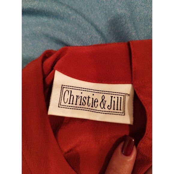 Christi and Jill Red 100% Silk Crew Neck Short Sleeve Blouse - Picture 9 of 13